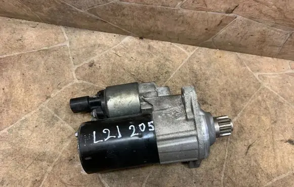 Audi A3 S3 8V Starter motor 0001121435