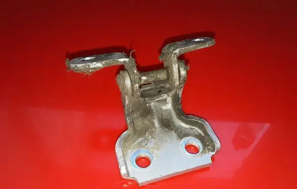 Subaru Justy Rear door upper hinge NOCODE