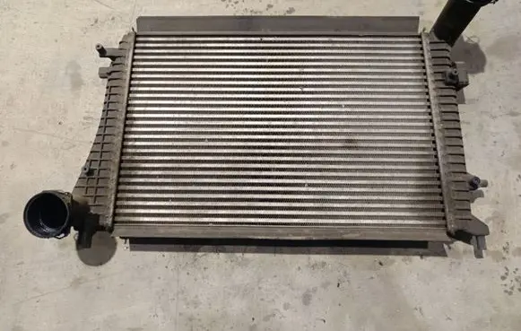 Volkswagen PASSAT B6 Intercooler radiator N7083002
