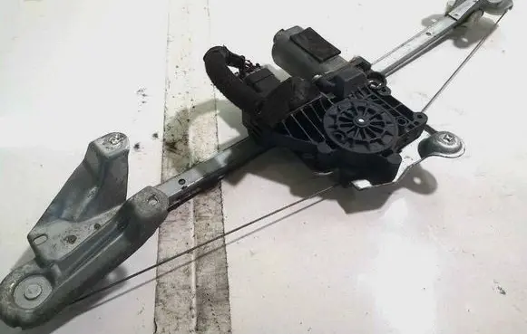 Opel Zafira B Sliding door window regulator with motor 
