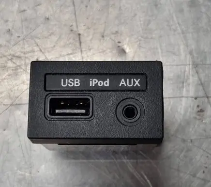 Hyundai i40 USB socket connector 961203z1504x