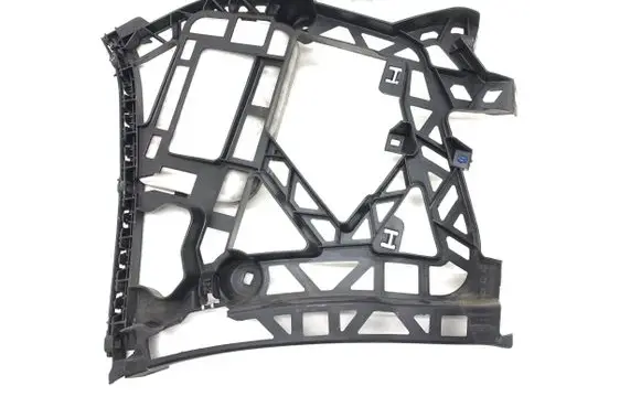 Mercedes-Benz GL X166 Bumper support mounting bracket corner A1668800912