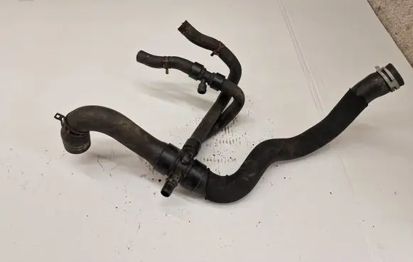Peugeot 3008 I Engine coolant pipe/hose 9681779480