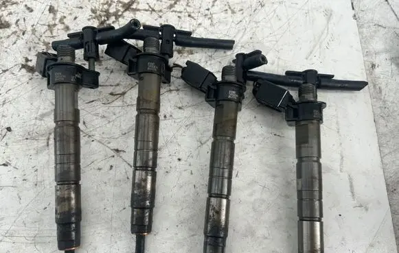 BMW 1 F20 F21 Fuel injectors set 0445116024