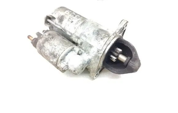 Opel Insignia A Starter motor