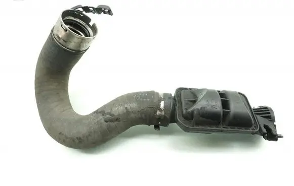 Air intake hose/pipe
