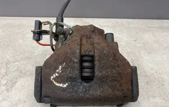 Audi A4 S4 B7 8E 8H Front brake caliper