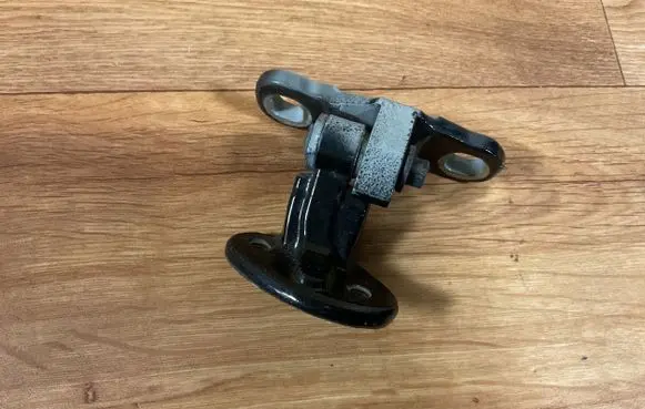 Volvo V50 Rear door lower hinge 30784894