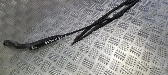 Volvo S40, V40 Front wiper blade arm
