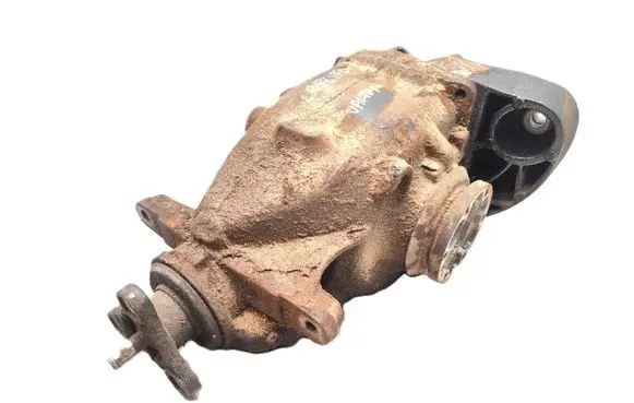 BMW 1 E81 E87 Rear differential 7566170
