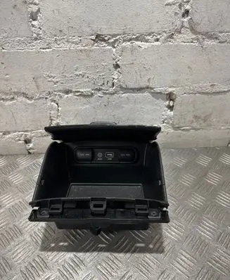 KIA Sorento Glove box 84680C5000