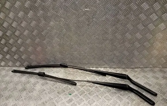 BMW X6 E71 Front wiper blade arm 306KM