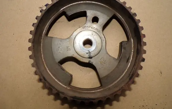Peugeot Partner Timing chain sprocket 9657477580
