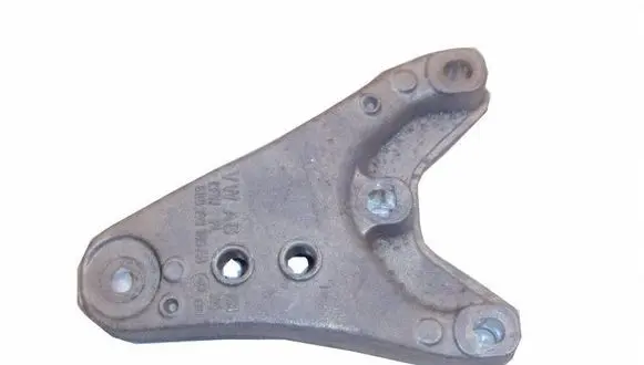 Seat Ibiza IV (6J,6P) Engine mounting bracket 6Q0199185AB