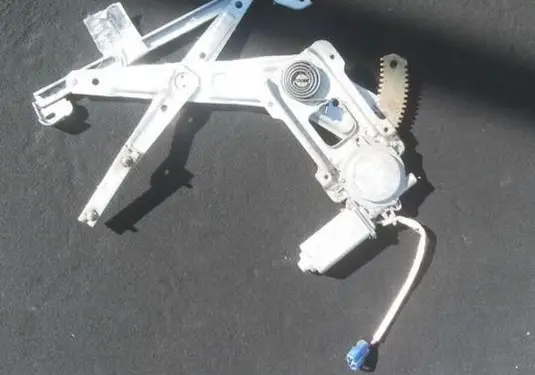 Subaru Forester SF Sliding door window regulator with motor