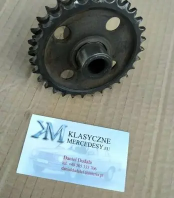 Mercedes-Benz 280 450 W116 Timing chain sprocket 1161570214