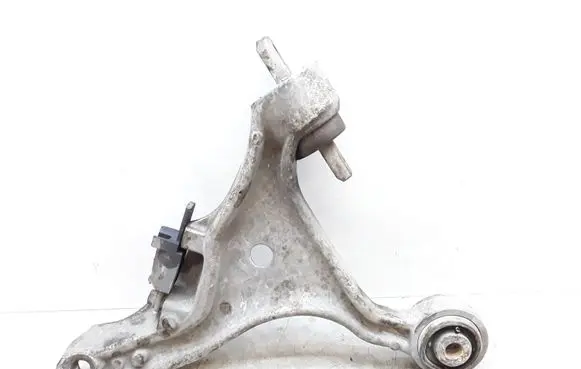 Volvo V70 Front lower control arm/wishbone
