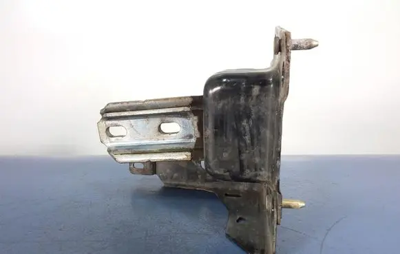 Mercedes-Benz E C207 W207 Engine mount vacuum valve 9680293680