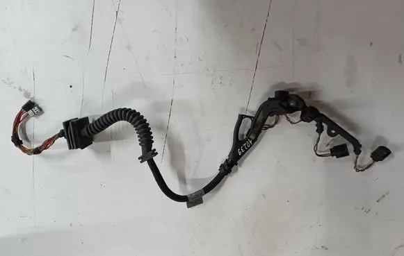 BMW 1 E81 E87 Fuel injector wires 10239