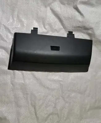 Radio/GPS head unit trim