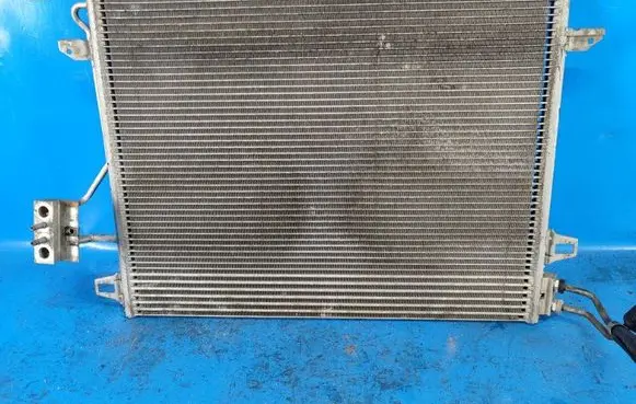 Dodge Grand Caravan Air conditioning (A/C) radiator (interior) 4677782AA