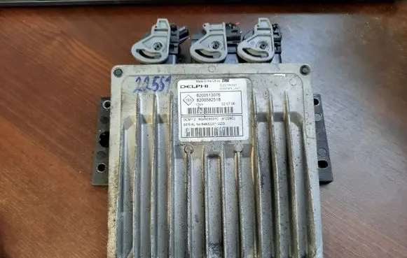 Renault Clio II Engine control unit/module 8200513076 8200582518