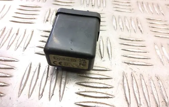 Suzuki SX4 S-Cross Keyless (KESSY) go control unit/module 3719061M02