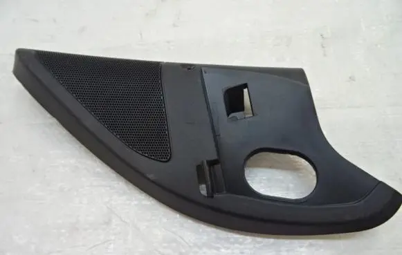 Skoda Octavia Mk3 (5E) Other front door trim element 5E0837974