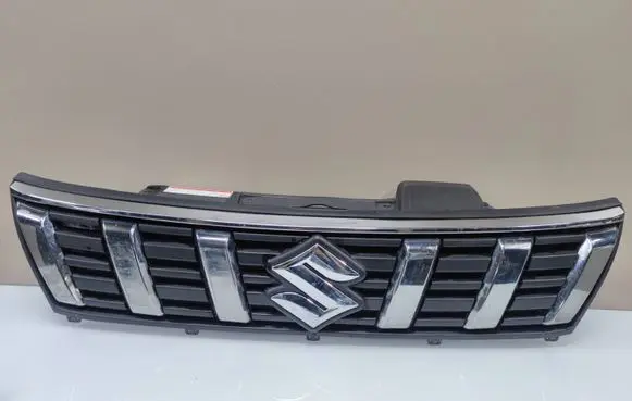 Suzuki Vitara (LY) Front bumper upper radiator grill 7212186R0