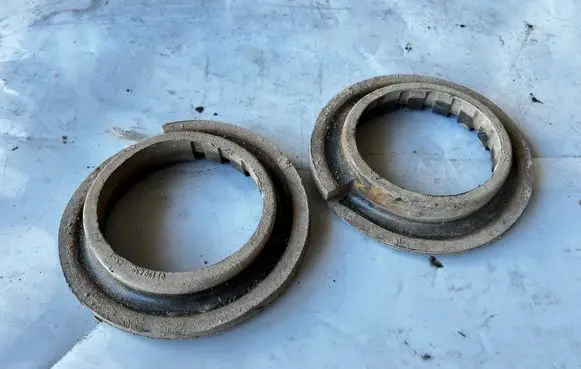 Opel Frontera B Rear coil spring rubber mount