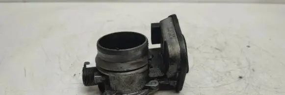 BMW 5 E60 E61 Throttle valve 7804373 B72930350
