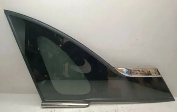 Citroen C4 Aircross Rear side window