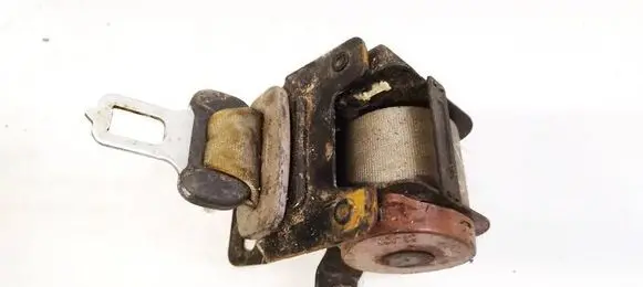 KIA Sorento Middle seatbelt (rear) C2122