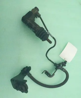 Clutch slave cylinder