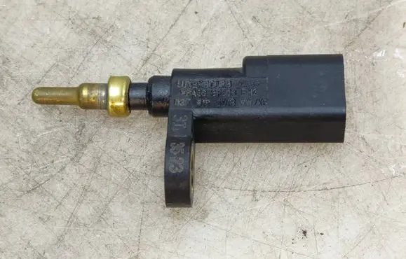 Audi A3 8Y Coolant temperature sensor 03F919501B