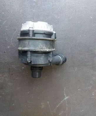 Mercedes-Benz CLA C117 X117 W117 Electric auxiliary coolant/water pump A0005002686