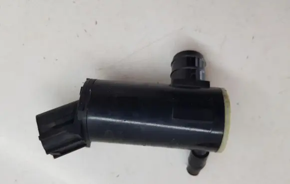 KIA Sportage Windscreen/windshield washer pump 985102S100