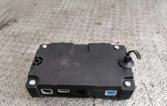 Renault Laguna III GPS navigation control unit/module S180072001 12143 624815905