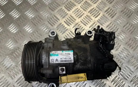 Citroen DS5 Air conditioning (A/C) compressor (pump) 9671451180