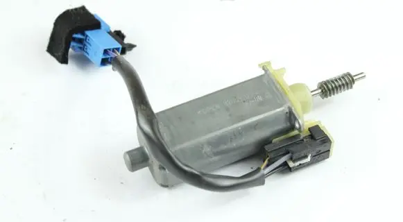 Mercedes-Benz S W221 Seat adjustment motor 0130002644