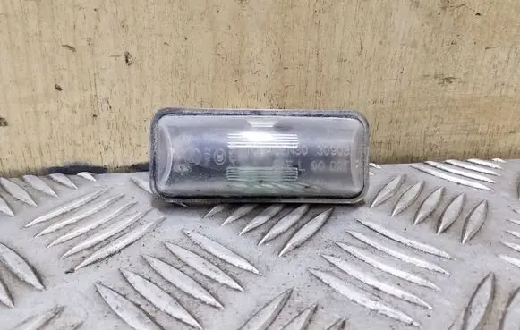 Subaru XV Number plate light E130677