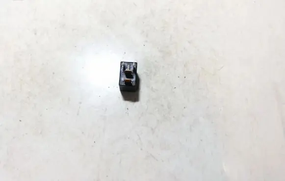 Mitsubishi Colt Other relay mb953382 v23075e1001x1