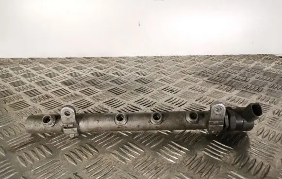 Jeep Grand Cherokee (WK) Fuel main line pipe A6420700495002