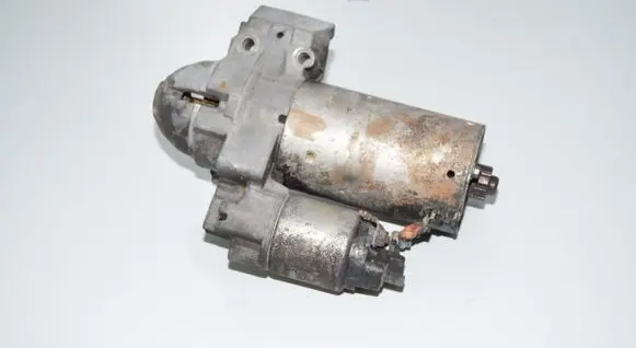 BMW 7 G11 G12 Starter motor 8589891 12418589891