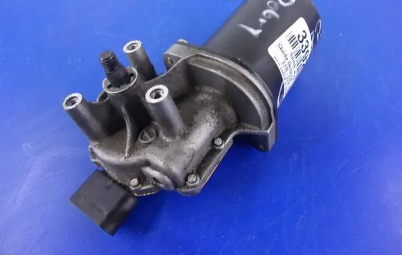 Skoda Octavia Mk2 (1Z) Front wiper linkage and motor 1J1955113C