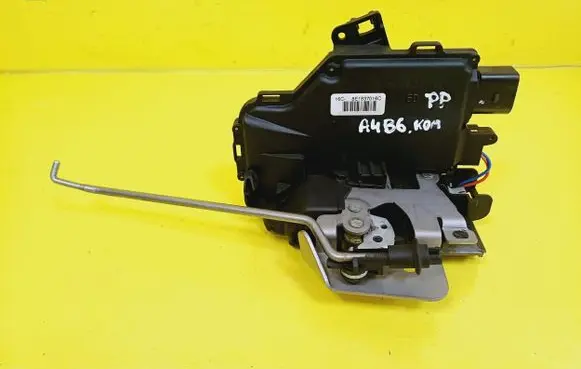 Audi A4 S4 B6 8E 8H Front door lock 8E1837016C