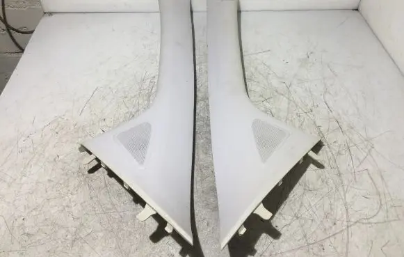 Ford Courier (A) pillar trim ET76B03198 ET76B03199
