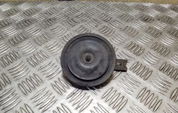 Hyundai i40 Horn signal E428R000172