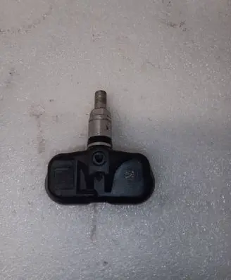 Nissan Juke I F15 Tire pressure sensor 1140422741