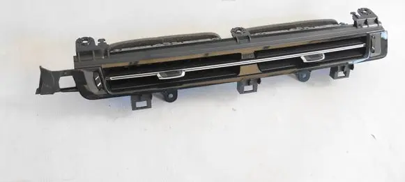 BMW X1 U11 Dash center air vent grill 9483383